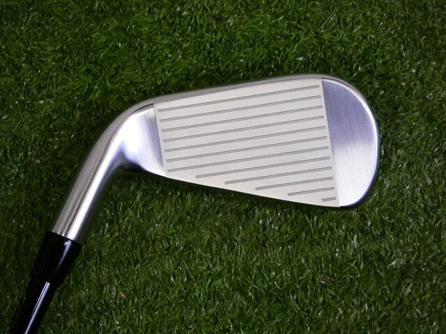 Titleist 2023 U505 22* 4 Iron Utility Hybrid HZRDUS 90g 6.5 X Extra Stiff Mint