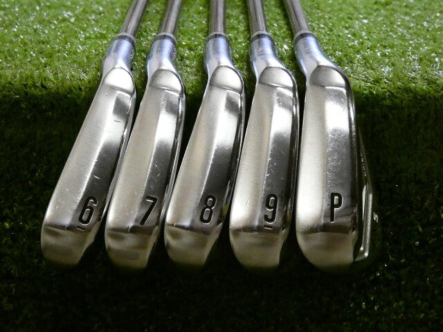 Srixon ZXi5 Irons 6-P SteelFiber fc 80 F3 Regular Graphite +.5" Excellent