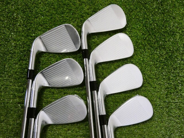 Callaway Quantum Max Irons 5-P &amp; A KBS Max 90 Stiff Steel New