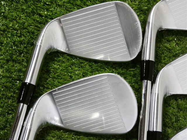 Callaway Quantum Max Irons 5-P &amp; A KBS Max 90 Stiff Steel New