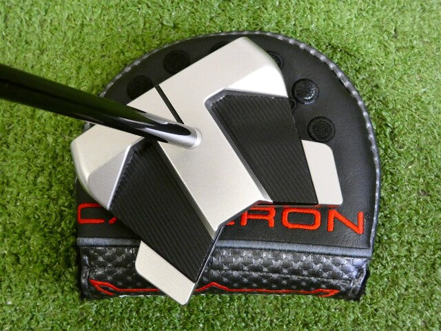 Titleist Scotty Cameron 2026 Phantom 11R OC 34" Putter with Headcover Excellent