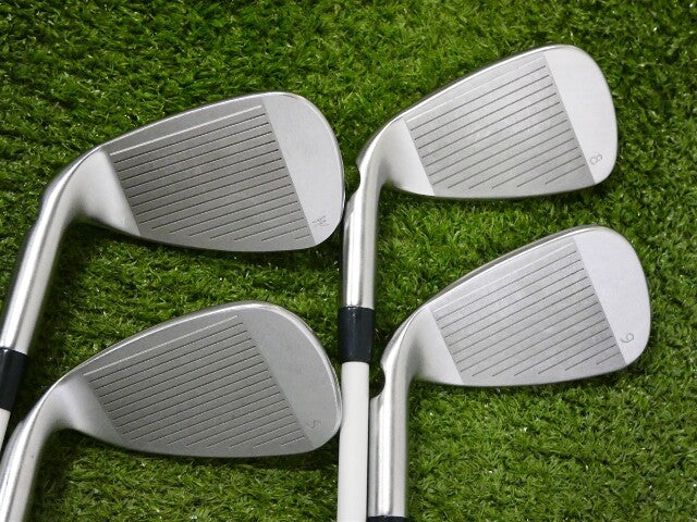 PING G Le3 Womens Irons 8-W &amp; S ULT250 Lite Ladies Graphite Black Dot Excellent