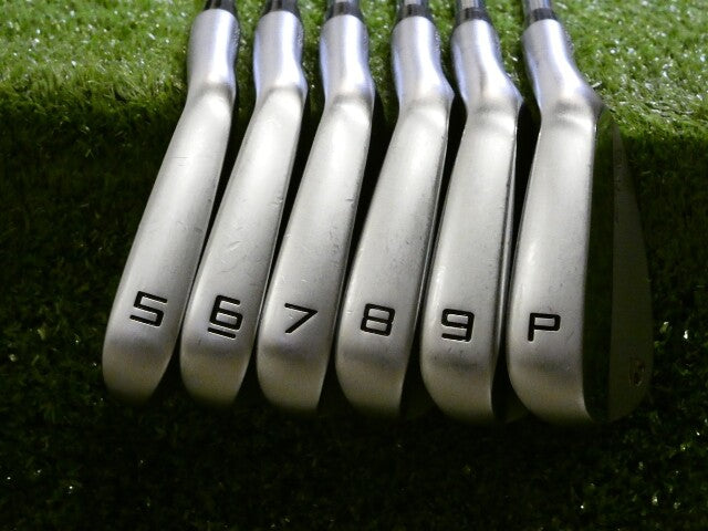 TaylorMade 2023 P7MB Forged Irons 5-P DG X100 X Extra Stiff Steel Excellent