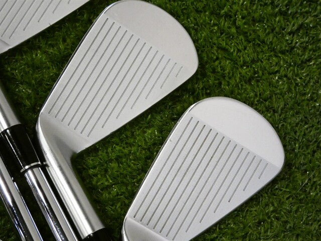 Srixon ZXi7 Forged Custom Irons 4-P Dynamic Gold 105 S300 Stiff Steel Excellent