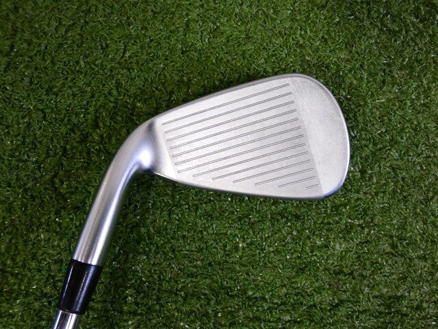 Mizuno JPX 923 Hot Metal 7 Iron Dynamic Gold 95 R300 Regular Steel 37.5"