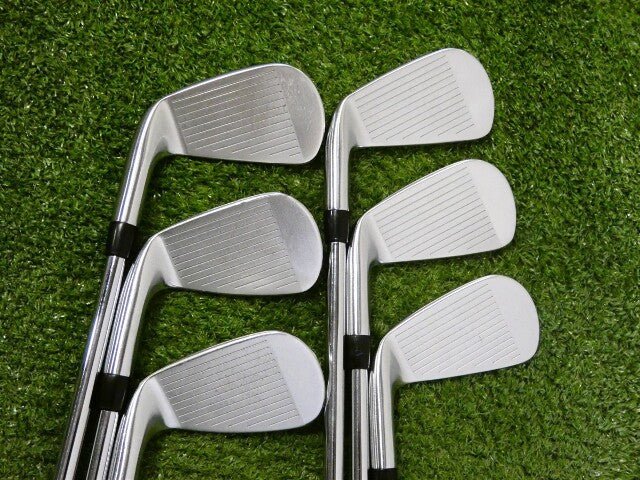 Titleist 2023 T100 Custom Irons 4-9 (No P Wedge) X100 X Extra Stiff Steel