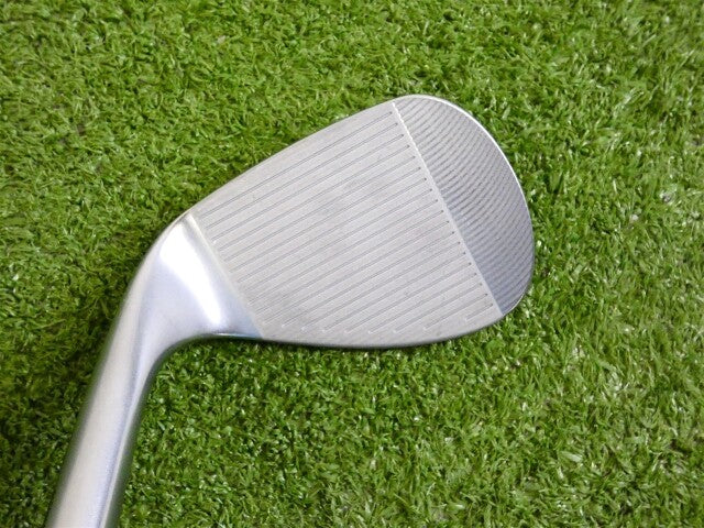 Cleveland RTZ Tour Satin 56* 10* Sand Wedge Mid DG Spinner Steel Mint