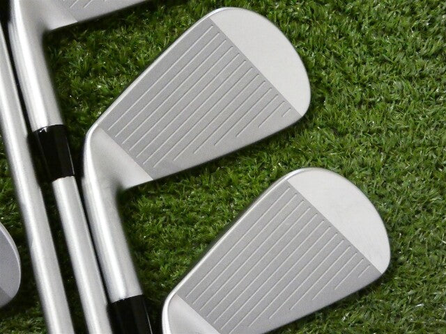 Mizuno JPX 925 Forged Irons 4-P &amp; G KBS Tour C-Taper Lite 110 Stiff Steel New
