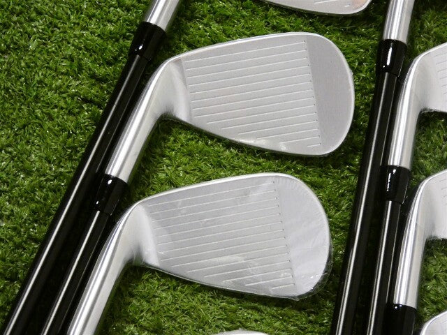 Titleist 2025 T250 Forged Irons 4-P &amp; 48* W AMT Black S300 Stiff Steel New