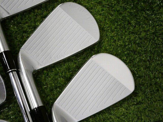 Srixon ZXi7 Forged Irons 5-P Dynamic Gold Mid 115 S300 Stiff Steel New