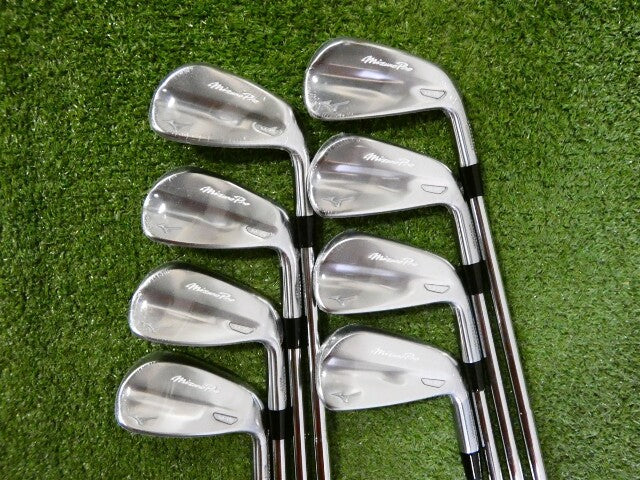 Mizuno Pro M-15 Forged Irons 4-P &amp; G AMT Silver Stiff Steel New