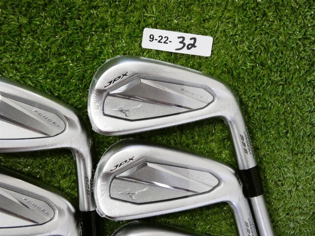 Mizuno JPX 925 Forged Irons 4-P &amp; G KBS Tour C-Taper Lite 110 Stiff Steel New