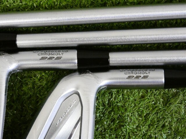 Mizuno JPX 925 Forged Irons 4-P &amp; G KBS Tour C-Taper Lite 110 Stiff Steel New