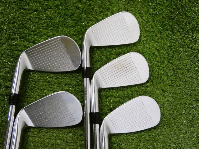 Titleist 2023 T200 Forged Irons 6-P AMT Black S300 Stiff Steel