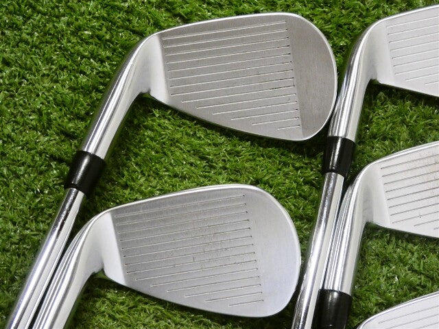 Titleist 2023 T200 Forged Irons 6-P AMT Black S300 Stiff Steel