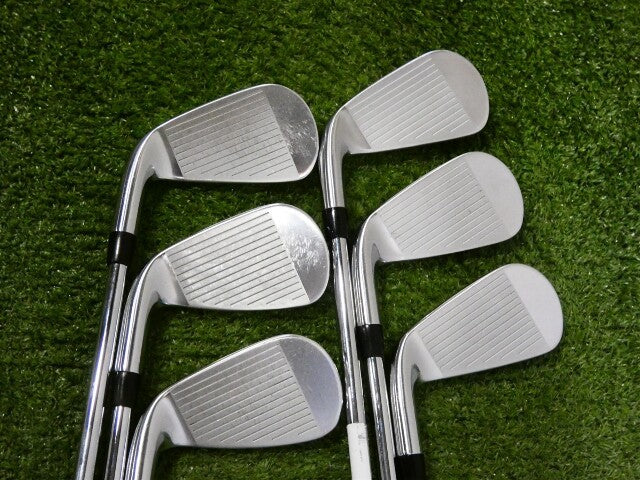 Titleist 2023 T350 Forged Irons 4-9 (No P Wedge) AMT Red R300 Regular Steel