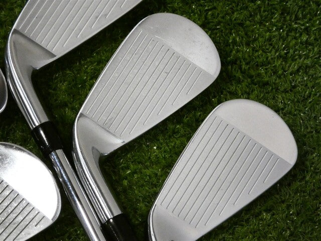 Titleist 2023 T350 Forged Irons 4-9 (No P Wedge) AMT Red R300 Regular Steel