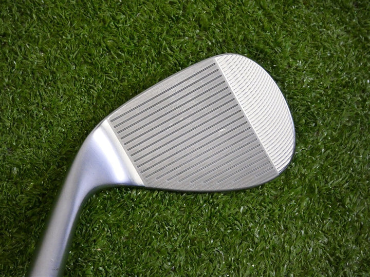 Cleveland RTZ Tour Satin 60* 10* Lob Wedge Mid Dynamic Gold Spinner Steel Mint