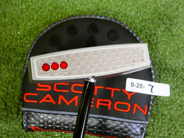 Titleist Scotty Cameron 2026 Phantom 5 OC Onset Center 35" Putter with HC New