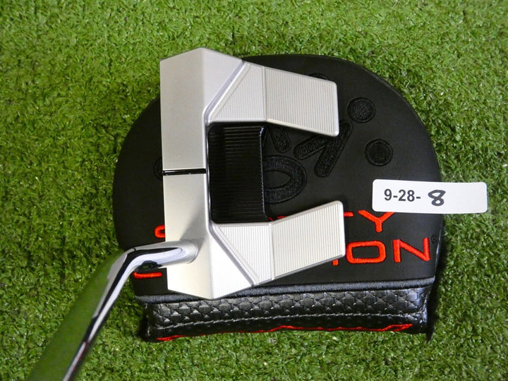 Titleist Scotty Cameron 2026 Phantom 5 34" Putter with Headcover New
