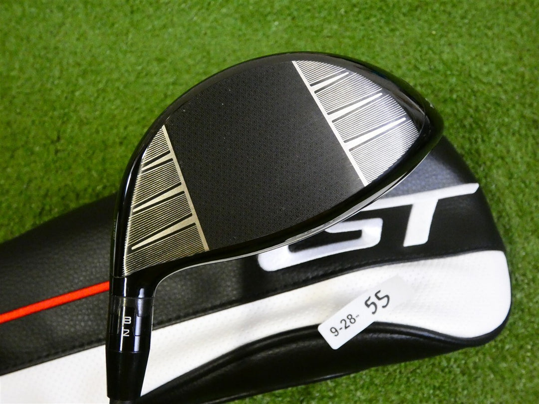 Titleist GT2 9* Driver HZRDUS Black 5G 60g 6.0 Stiff Graphite with Headcover
