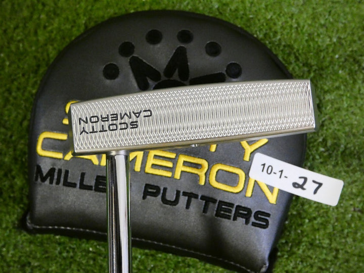 Titleist Scotty Cameron 2024 Phantom 5 34" Putter with Headcover Mint