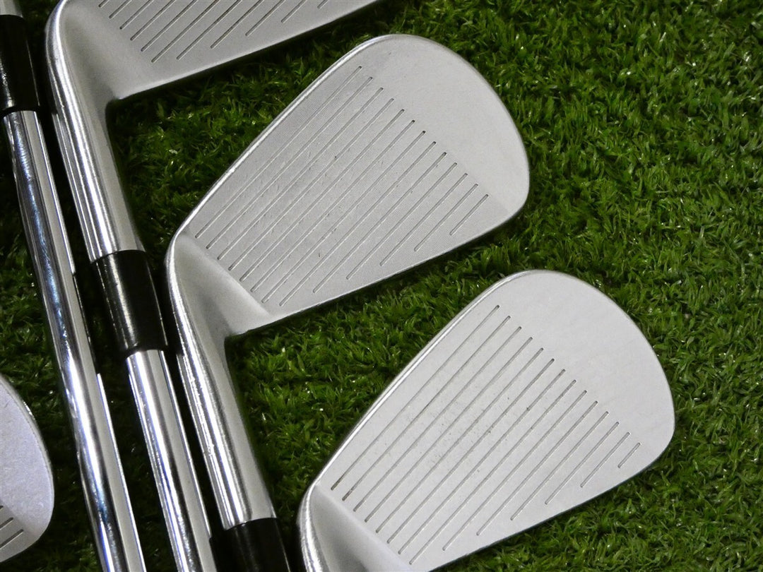 TaylorMade 2020 P770/P7MC/P7MB Mixed Irons 3-P KBS Tour 120 Stiff Steel