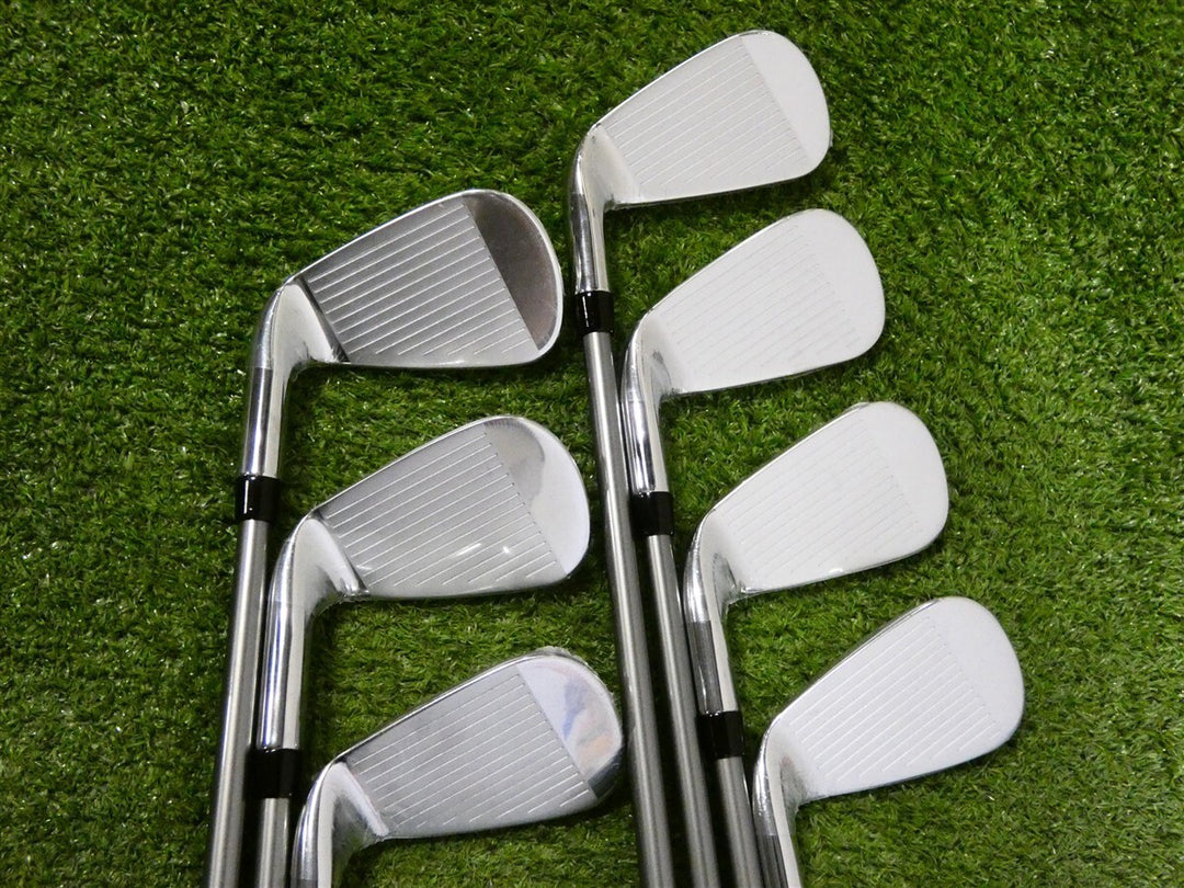 Callaway Elyte HL Irons 5-P &amp; A Denali Charcoal 65g 5.5 Regular Graphite +1" New