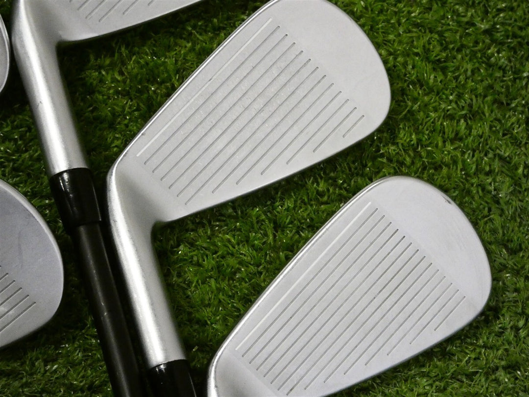 Cleveland Launcher XL Irons 6-P &amp; D Catalyst 50 5.0 Senior Graphite