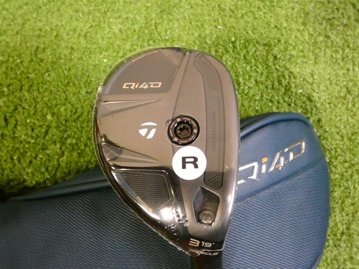 TaylorMade Qi4D 19* 3 Hybrid Rescue REAX 65 Regular Graphite with Headcover New