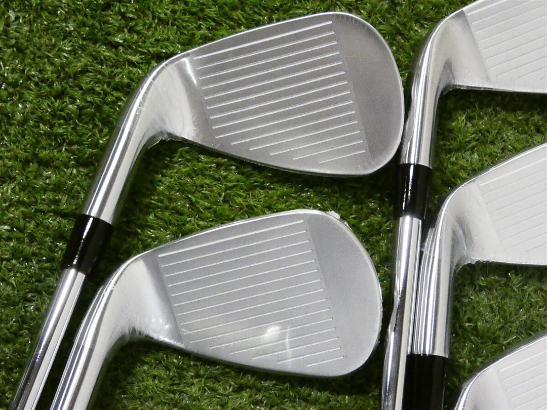 Callaway Quantum Max Irons 5-P &amp; A KBS Max 90 Regular Steel New