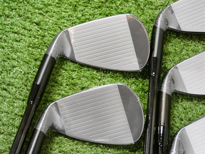Mizuno JPX 925 Hot Metal Black Ion Irons 5-P &amp; G KBS Tour Lite Stiff Steel New
