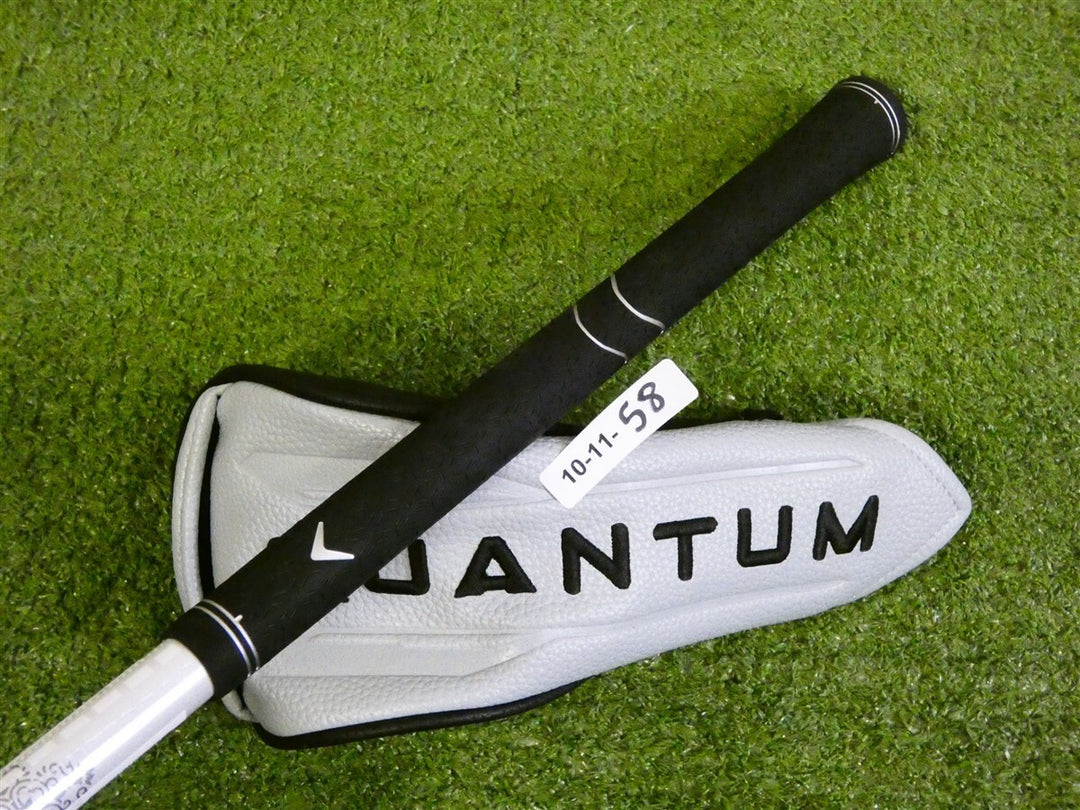 Callaway Quantum Max OS 32* Womens 8 Hybrid 40 Ladies Graphite with HC Excellent