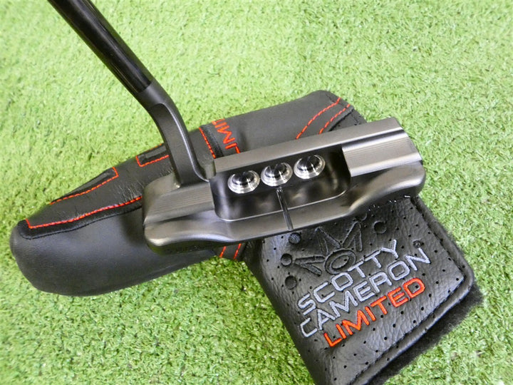 Titleist Scotty Cameron B3 Triple Black Limited Santa Fe 34" Putter with HC New