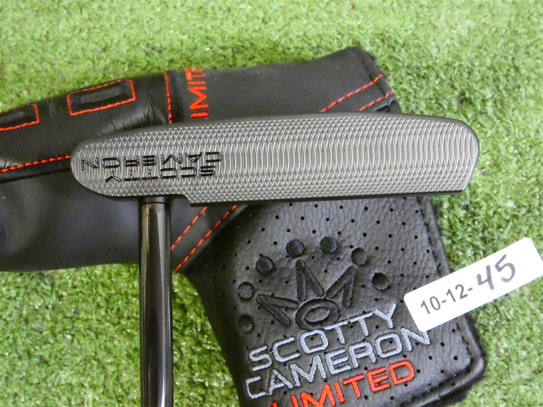 Titleist Scotty Cameron B3 Triple Black Limited Catalina 35" Putter with HC New