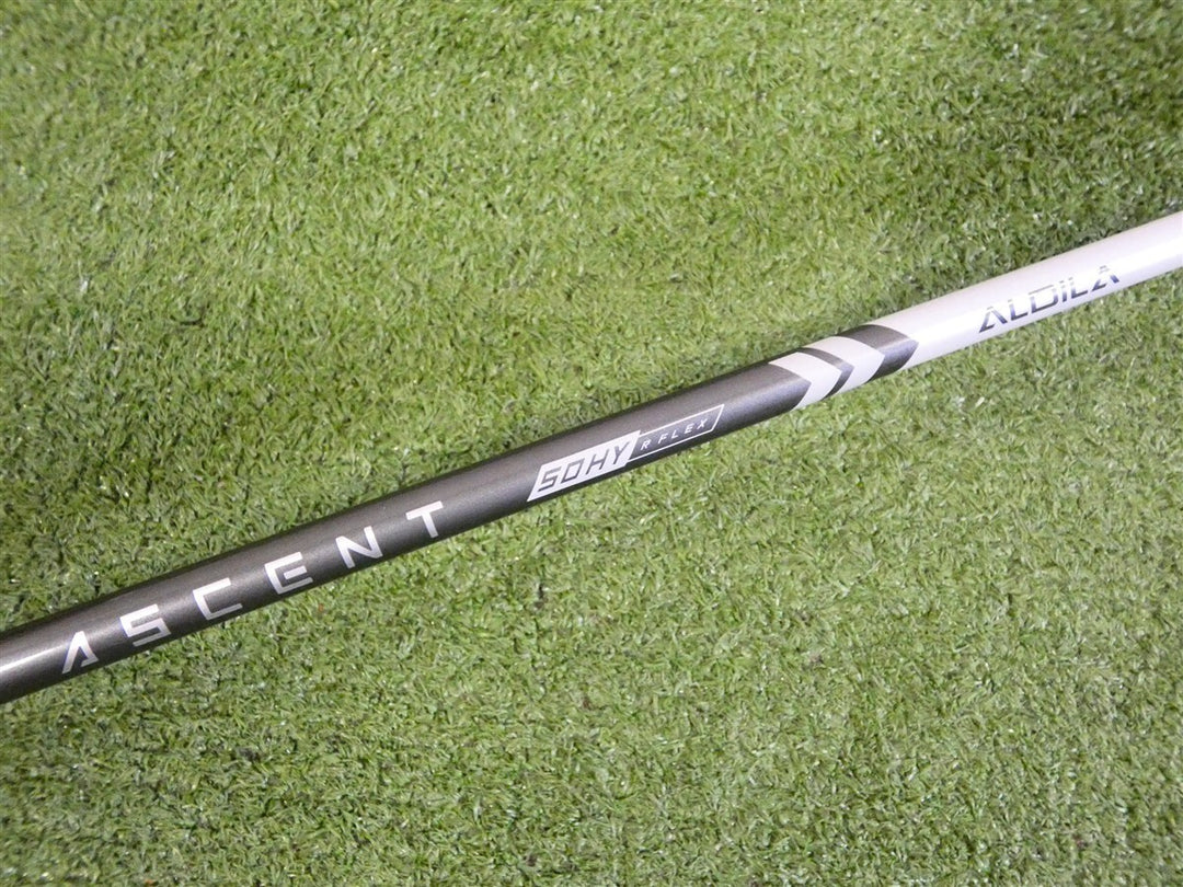 Mizuno ST-X 220 20* 4 Hybrid Aldila Ascent 50 Regular Graphite
