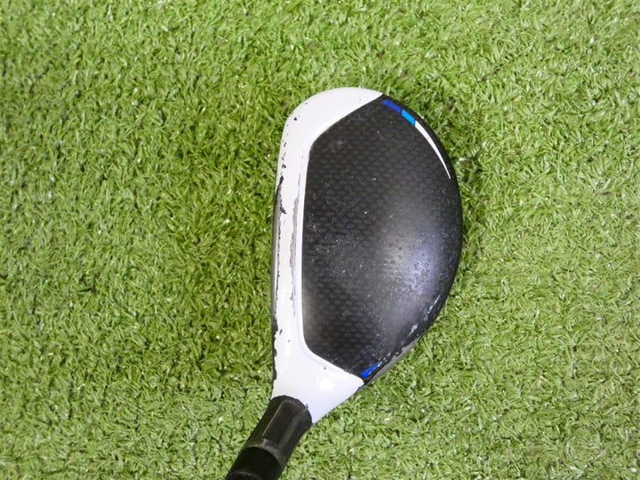 TaylorMade SIM2 Max 22* 4 Hybrid Rescue Bassara 60 Regular Graphite