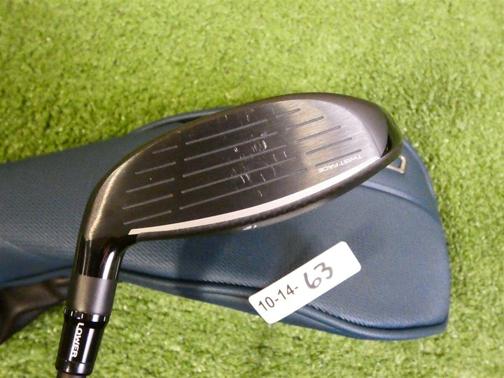 TaylorMade Qi4D Max 18* 5 Wood REAX 55 Regular Graphite with Headcover Excellent