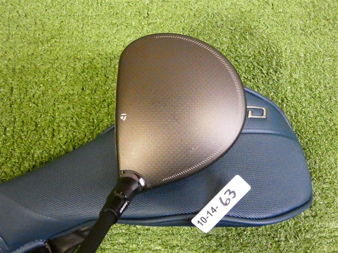 TaylorMade Qi4D Max 18* 5 Wood REAX 55 Regular Graphite with Headcover Excellent