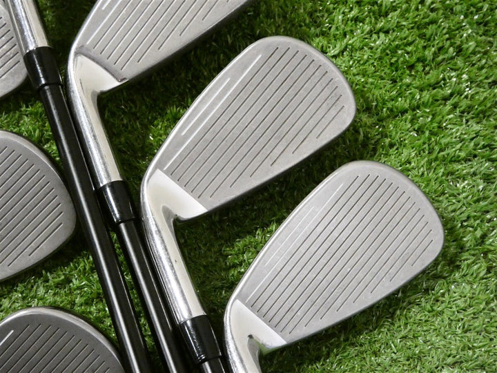 Cleveland Halo XL Full-Face Irons 5-P &amp; G Helium 60 F2 Senior Graphite Oversize