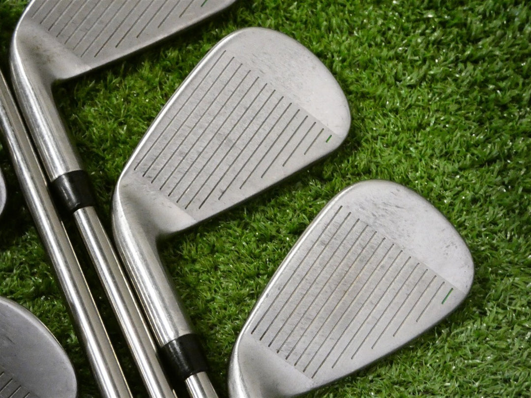 Callaway XR Pro Irons 5-P &amp; A Recoil 660 F3 Regular Graphite Mid 2.25* Upright