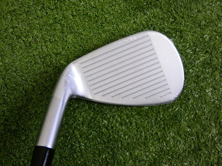 Mizuno JPX 925 Hot Metal 42* Pitching Wedge KBS Tour 120 Stiff Steel New