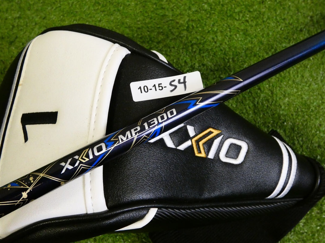 XXIO 13 10.5* Driver MP 1300 35g 2321 Regular Graphite with Headcover