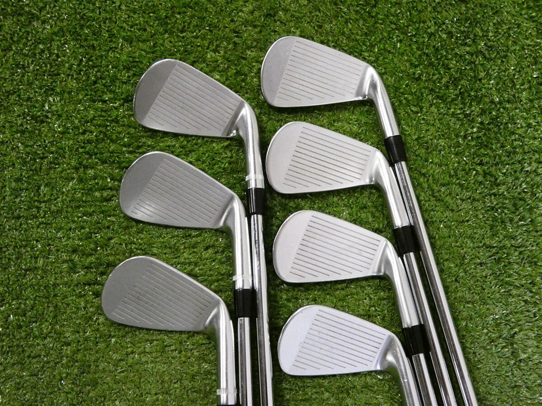 Callaway Apex Pro 24/Apex CB 24 Left Hand Mixed Irons 4-10 AMT S300 Stiff Steel