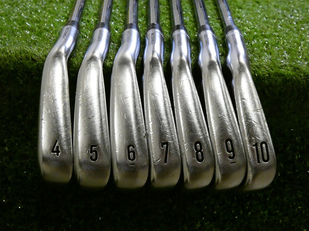 Callaway Apex Pro 24/Apex CB 24 Left Hand Mixed Irons 4-10 AMT S300 Stiff Steel