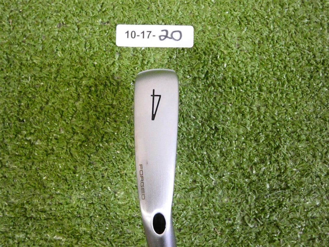 Wilson Staff 2026 Staff Model XB 4 Iron KBS TGI 100 X Extra Stiff Graphite Mid
