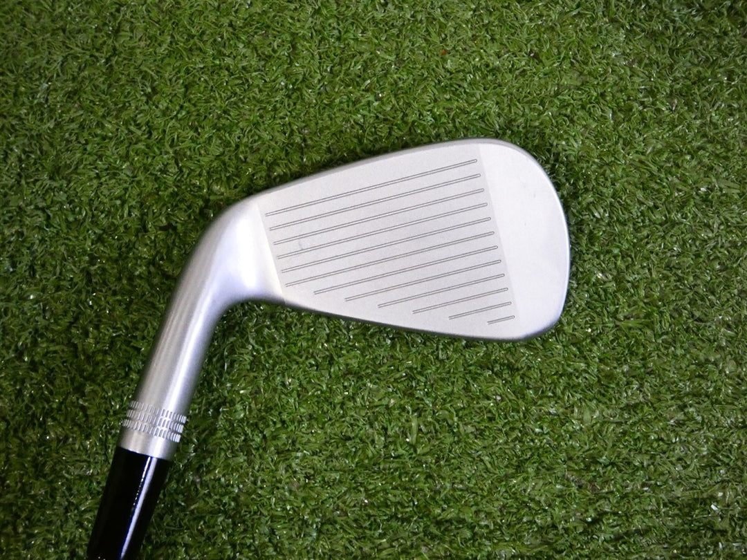 Wilson Staff 2026 Staff Model XB 6 Iron KBS TGI 100 X Extra Stiff Graphite Mid