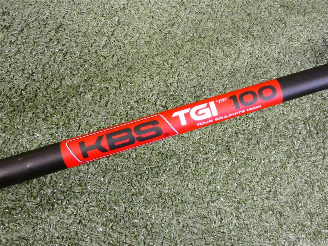 Wilson Staff 2026 Staff Model XB 7 Iron KBS TGI 100 X Extra Stiff Graphite Mid