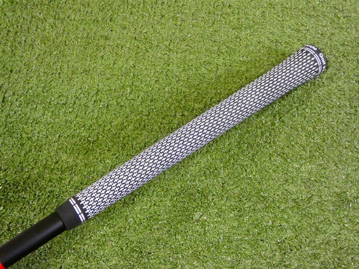 Wilson Staff 2026 Staff Model XB 7 Iron KBS TGI 100 X Extra Stiff Graphite Mid