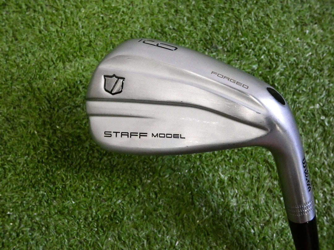 Wilson Staff 2026 Staff Model XB 9 Iron KBS TGI 100 X Extra Stiff Graphite Mid